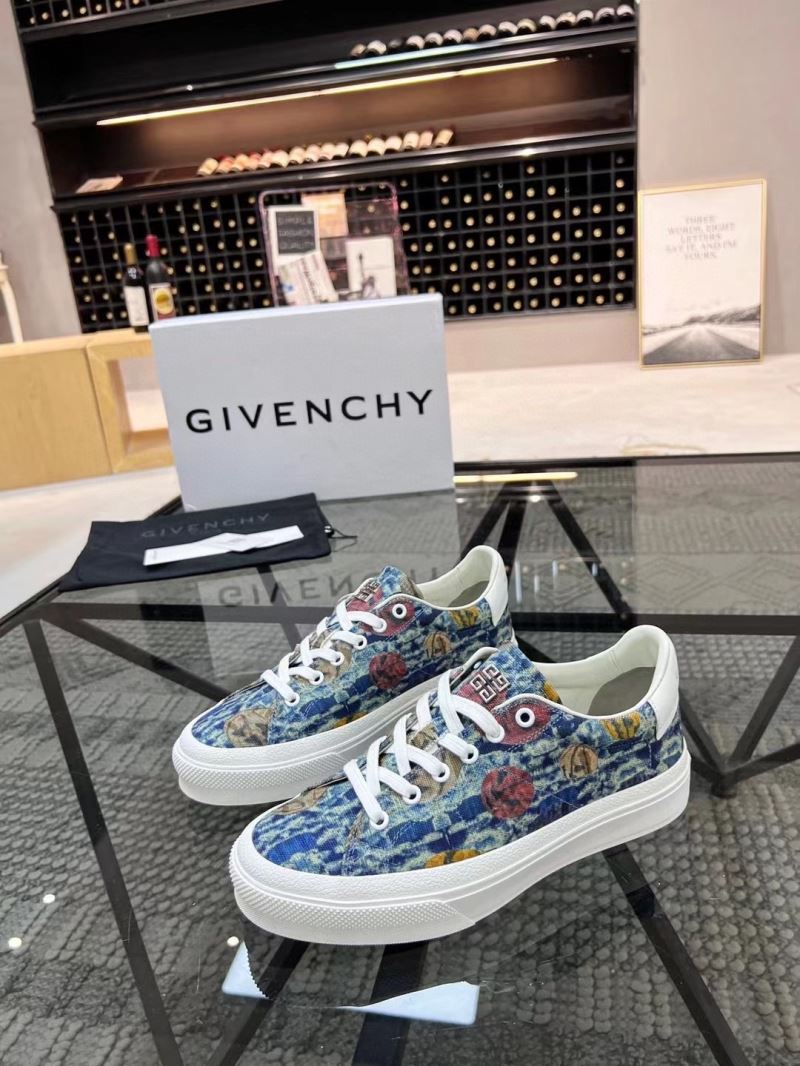 Givenchy Sneakers